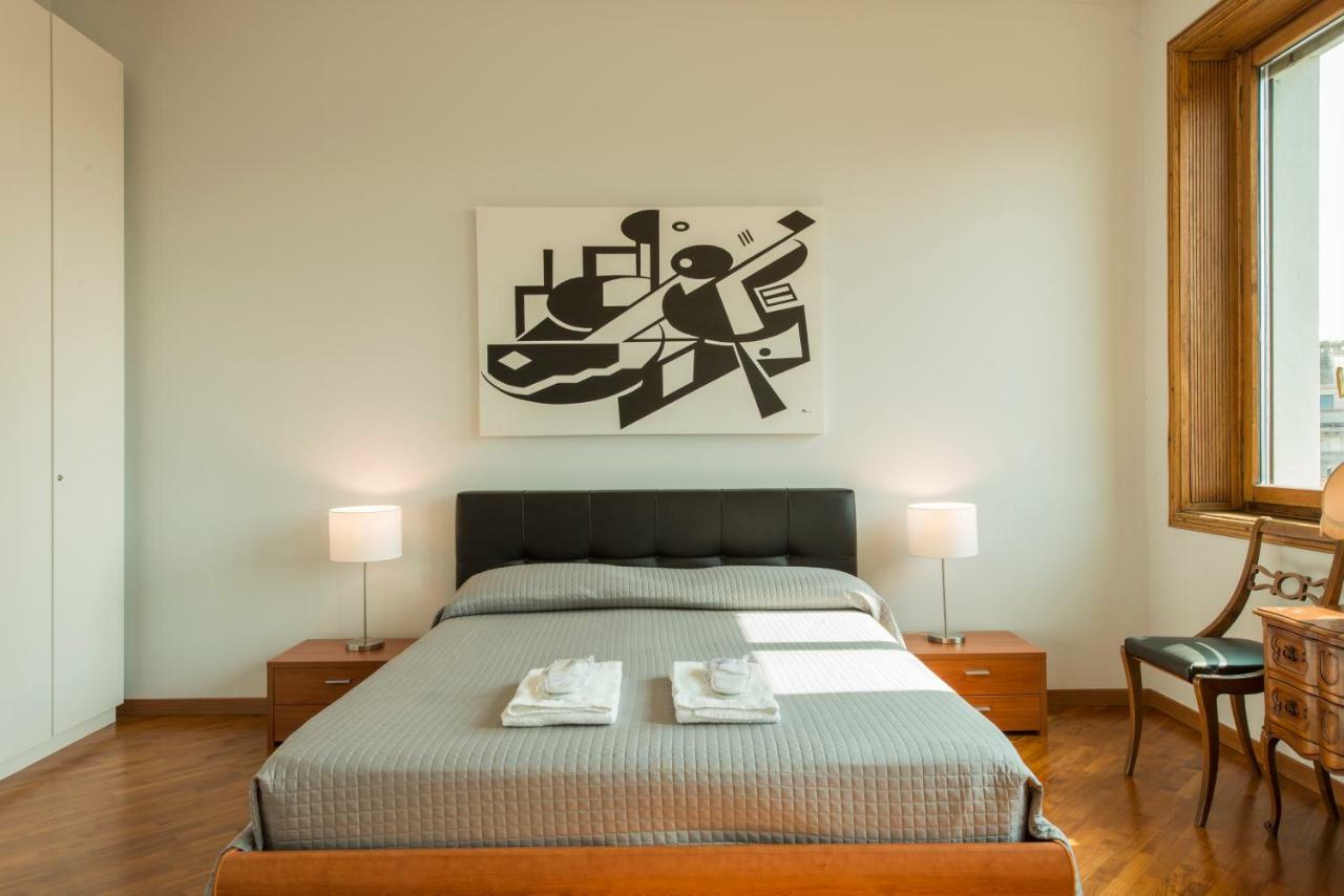 Bnbutler - Duomo Apartment - Galleria Unione Milan Luaran gambar